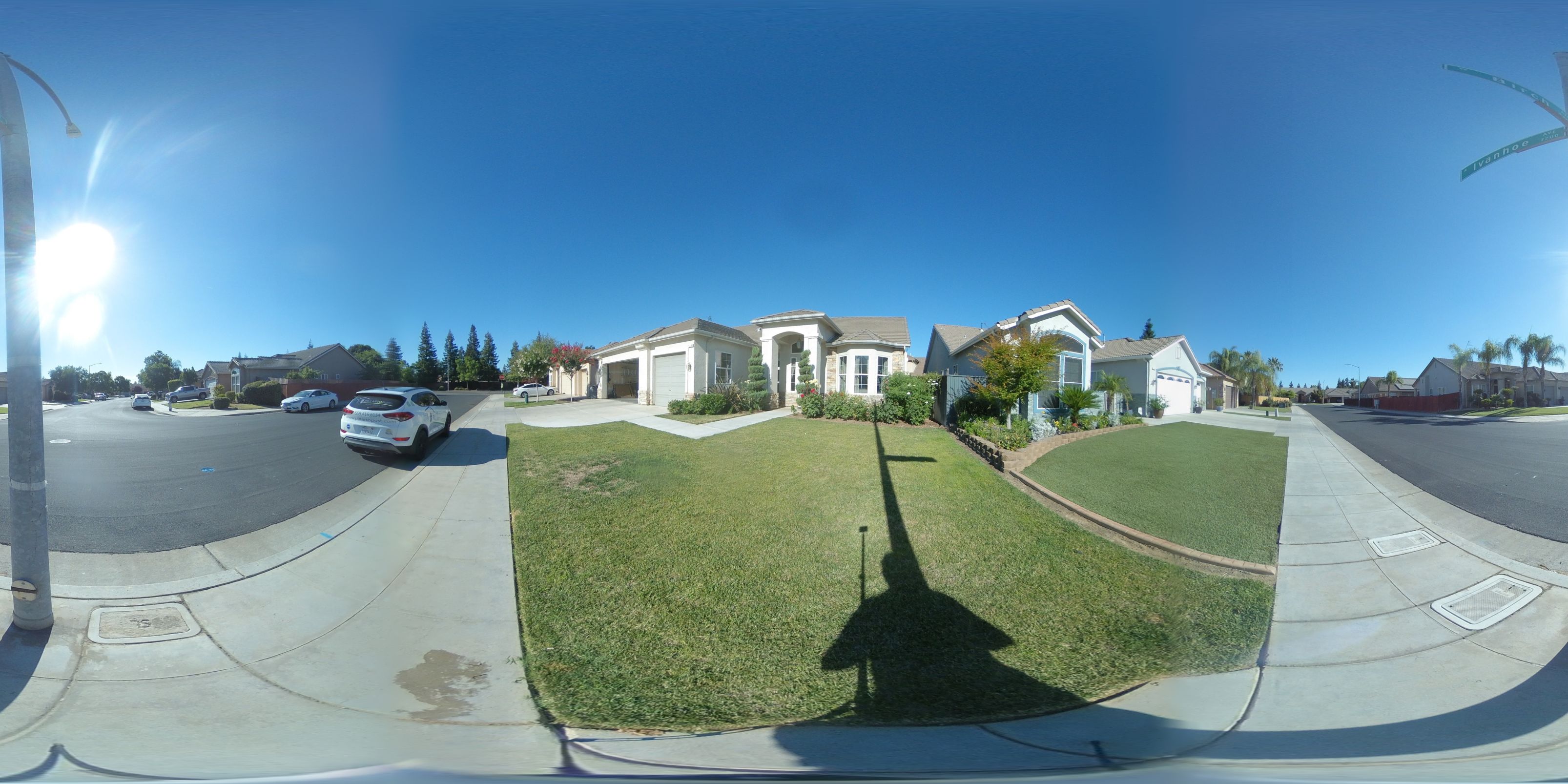 7261 North Ivanhoe Avenue Fresno CA 93722 DocuSketch